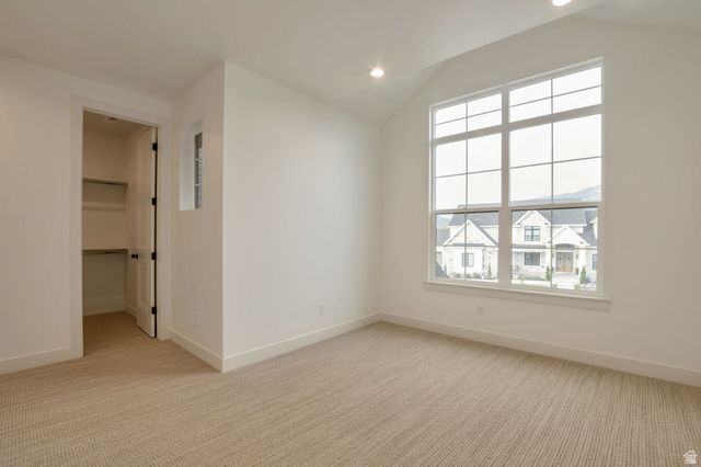 39 N HAYFIELD CIR, Kaysville, UT 84037