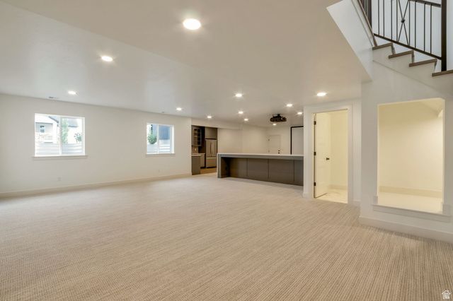 39 N HAYFIELD CIR, Kaysville, UT 84037