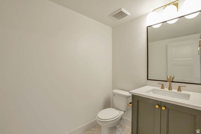 39 N HAYFIELD CIR, Kaysville, UT 84037