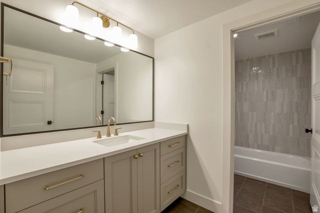 39 N HAYFIELD CIR, Kaysville, UT 84037