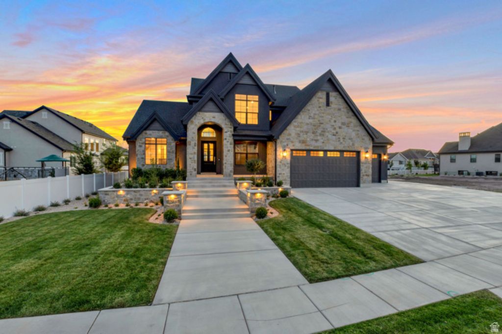 39 N HAYFIELD CIR, Kaysville, UT 84037