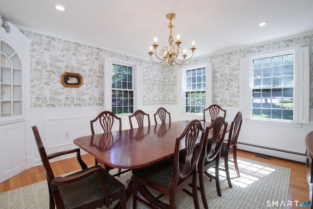 31 Old Barn Road, Trumbull, CT 06611