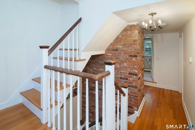 31 Old Barn Road, Trumbull, CT 06611