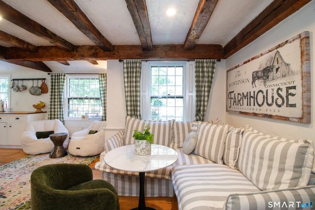 31 Old Barn Road, Trumbull, CT 06611