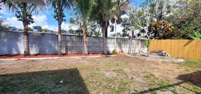 7109 NW 68th Street, Tamarac, FL 33321