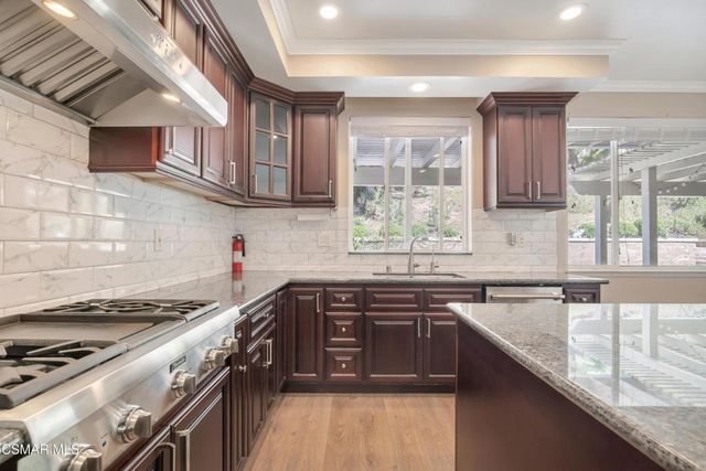 799 Alderdale Court, Newbury Park, CA 91320