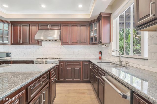799 Alderdale Court, Newbury Park, CA 91320