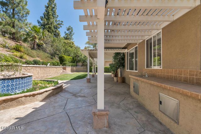 799 Alderdale Court, Newbury Park, CA 91320