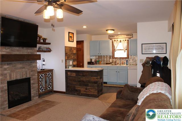 140 Piney Woods Drive, Penn Forest Twp, PA 18229