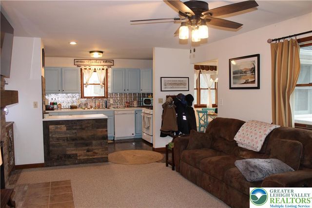 140 Piney Woods Drive, Penn Forest Twp, PA 18229