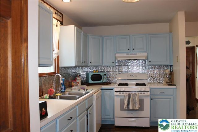 140 Piney Woods Drive, Penn Forest Twp, PA 18229