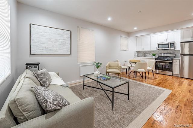 518 Morris Park, Bronx, NY 10460