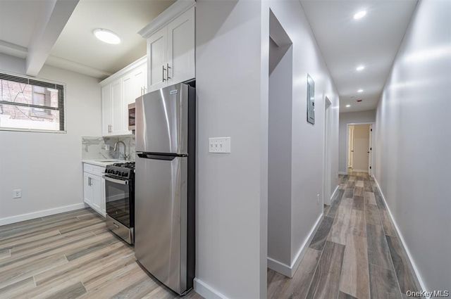 518 Morris Park, Bronx, NY 10460