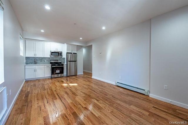 518 Morris Park, Bronx, NY 10460