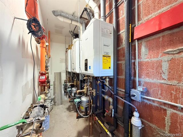 518 Morris Park, Bronx, NY 10460