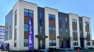 2222 Waters Edge Drive 1115, Schaumburg, IL 60196