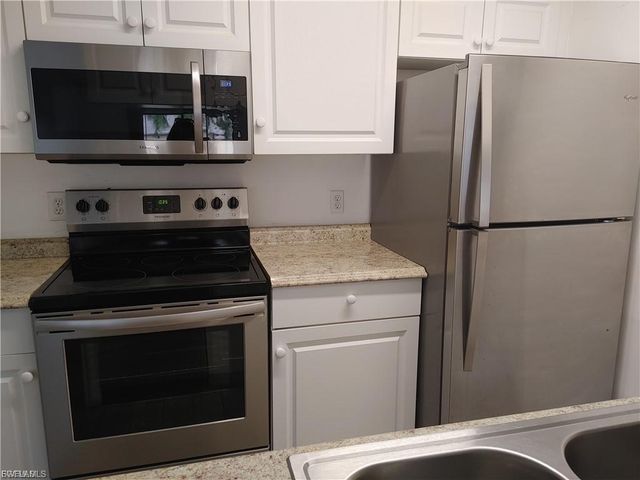 5311 Summerlin RD 1109, Fort Myers, FL 33919