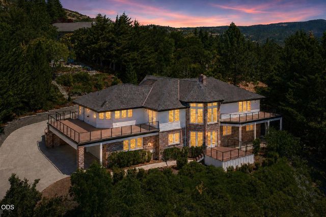 1544 Satellite Drive, Medford, OR 97504