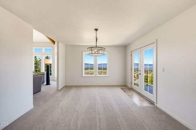 1544 Satellite Drive, Medford, OR 97504