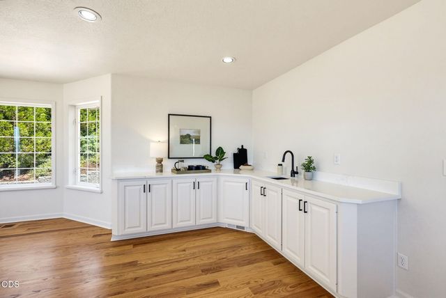 1544 Satellite Drive, Medford, OR 97504