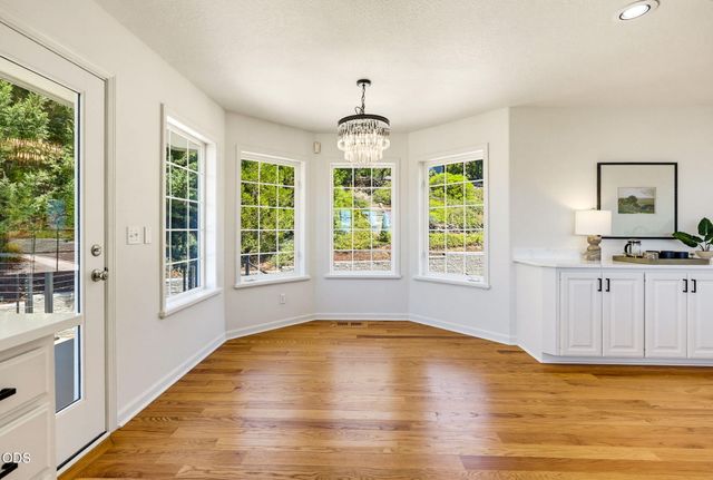 1544 Satellite Drive, Medford, OR 97504