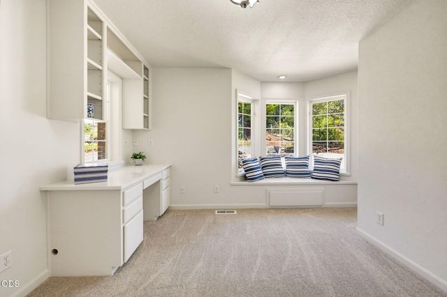 1544 Satellite Drive, Medford, OR 97504