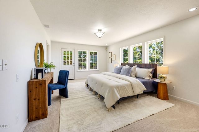 1544 Satellite Drive, Medford, OR 97504