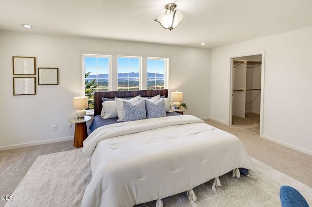 1544 Satellite Drive, Medford, OR 97504