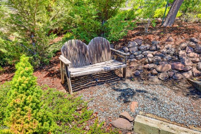 1544 Satellite Drive, Medford, OR 97504