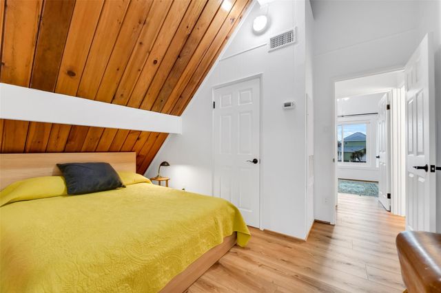 4227 Maison Rouge Court, Galveston, TX 77554