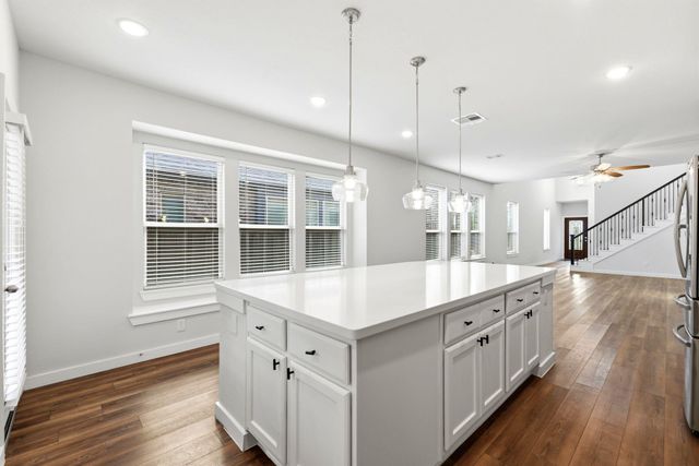 8017 Whisper Grove Drive, Magnolia, TX 77354