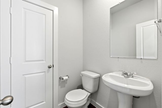 8017 Whisper Grove Drive, Magnolia, TX 77354