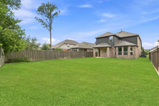 8017 Whisper Grove Drive, Magnolia, TX 77354