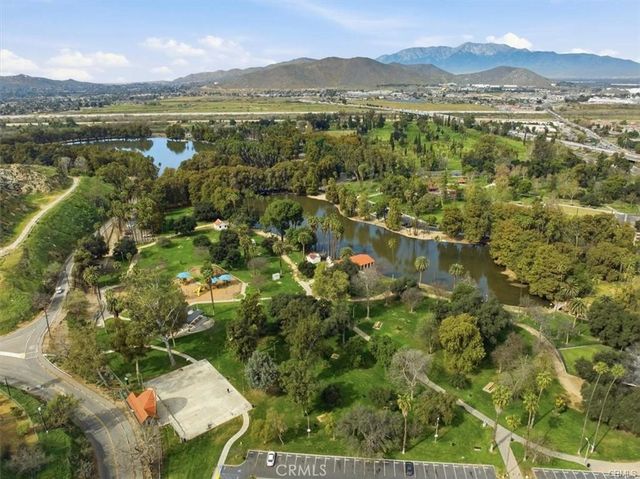 3045 Cedar, Riverside, CA 92501