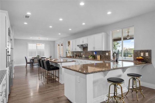 1561 Vandagriff Way, Corona, CA 92883