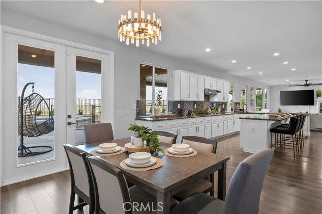 1561 Vandagriff Way, Corona, CA 92883