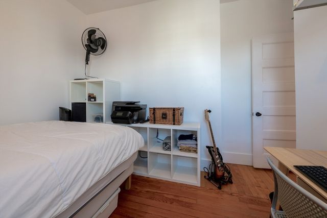 371 Harvard Street 4B, Cambridge, MA 02138