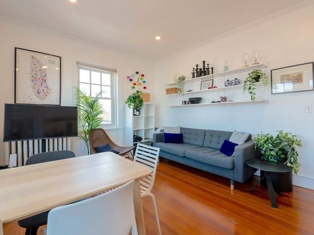 371 Harvard Street 4B, Cambridge, MA 02138