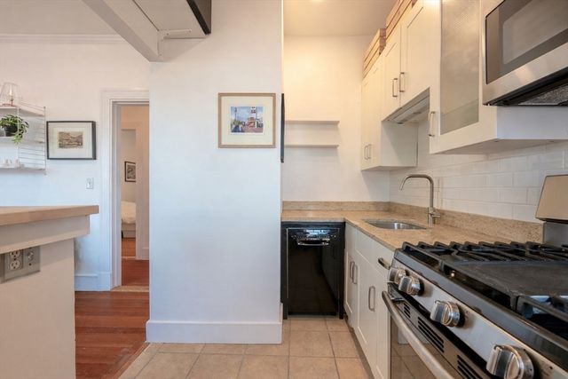 371 Harvard Street 4B, Cambridge, MA 02138