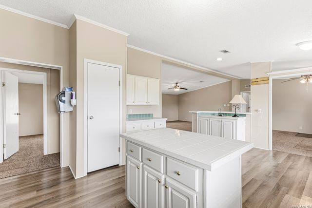 25111 Sandview, San Antonio, TX 78264