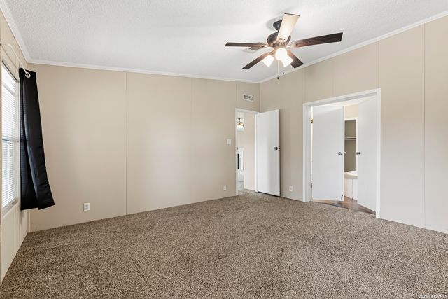 25111 Sandview, San Antonio, TX 78264