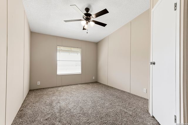 25111 Sandview, San Antonio, TX 78264