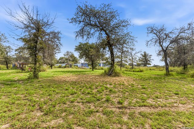 25111 Sandview, San Antonio, TX 78264