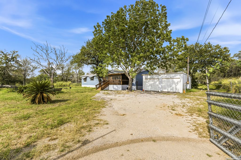 25111 Sandview, San Antonio, TX 78264