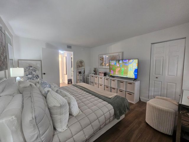 312 Pine Ridge Circle A-2, Greenacres, FL 33463