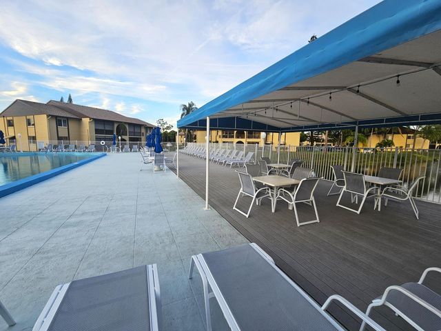 312 Pine Ridge Circle A-2, Greenacres, FL 33463