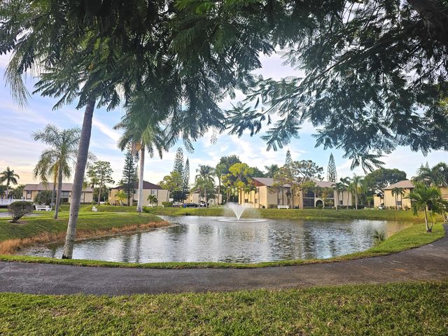 312 Pine Ridge Circle A-2, Greenacres, FL 33463