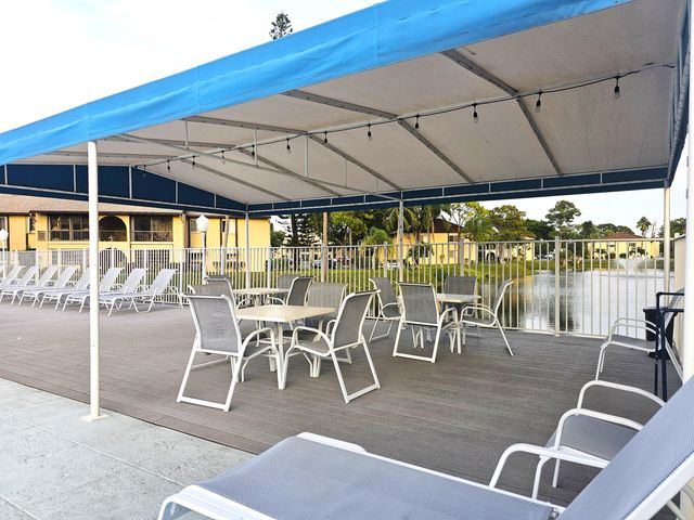 312 Pine Ridge Circle A-2, Greenacres, FL 33463