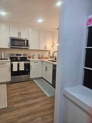 312 Pine Ridge Circle A-2, Greenacres, FL 33463