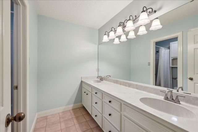 4711 Burns Circle, Orange, TX 77630